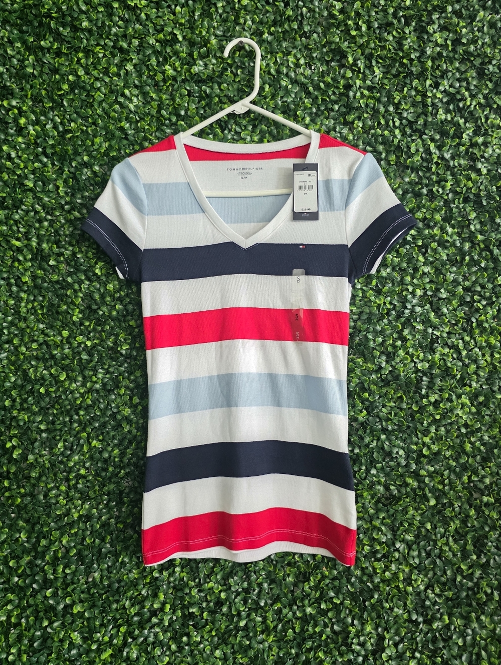 Tommy HilfigerWomen’s Multicolors Striped V-Neck T-shirt Size S